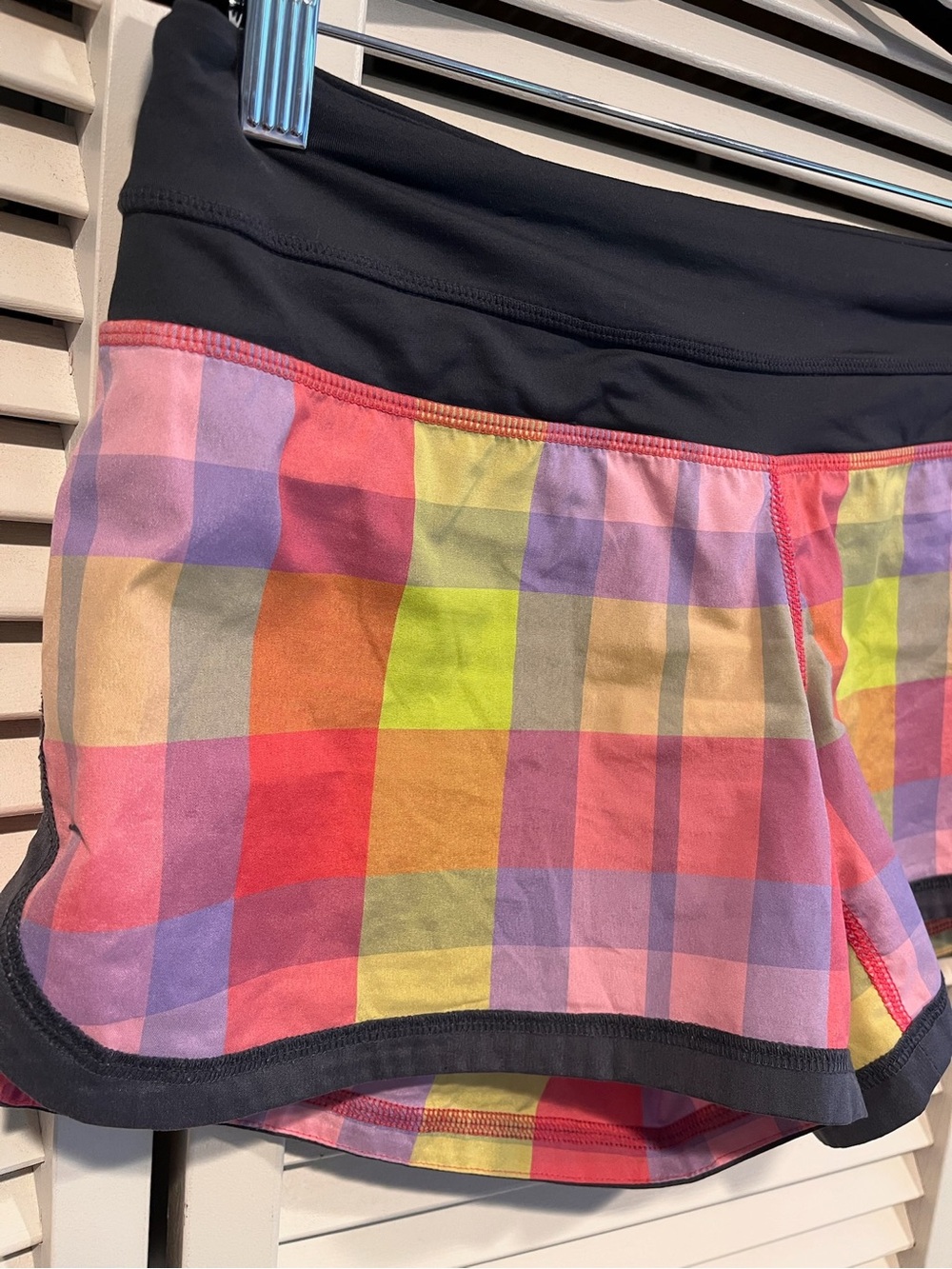 lululemon athletica Multi-Color Plaid Athletic Shorts with Black Waistband - Picture 4 of 6